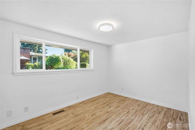 22212 105th Avenue SE, Kent, WA 98031
