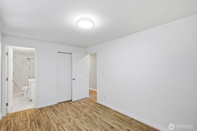 22212 105th Avenue SE, Kent, WA 98031