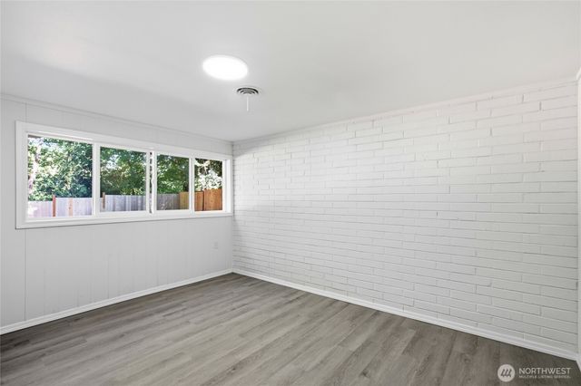 22212 105th Avenue SE, Kent, WA 98031