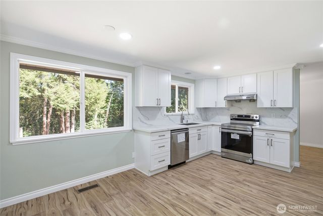 22212 105th Avenue SE, Kent, WA 98031