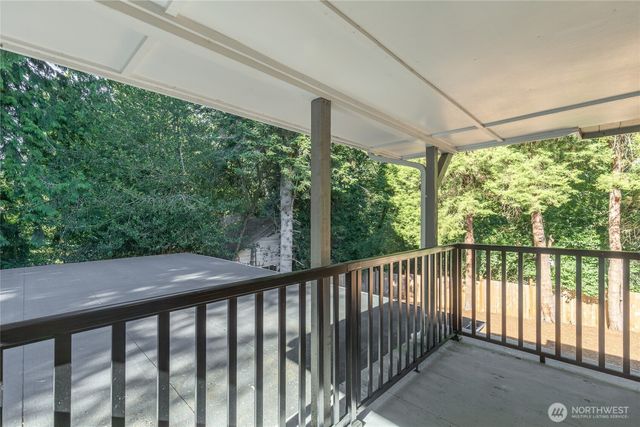 22212 105th Avenue SE, Kent, WA 98031