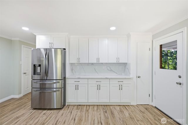 22212 105th Avenue SE, Kent, WA 98031
