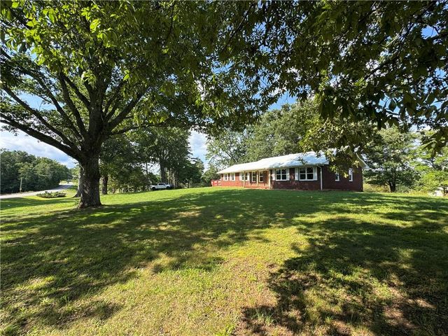 1049 Ben Higgins Road, Dahlonega, GA 30533