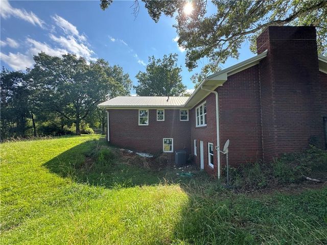 1049 Ben Higgins Road, Dahlonega, GA 30533