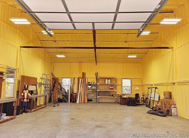 9152 Stone Brook Drive, Kingston, OK 73439