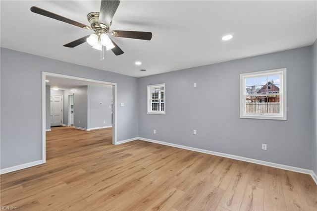 814 Tulip DR, Newport News, VA 23608