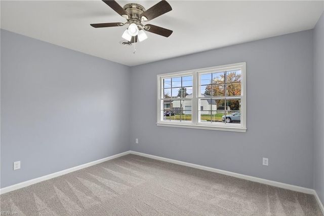 814 Tulip DR, Newport News, VA 23608