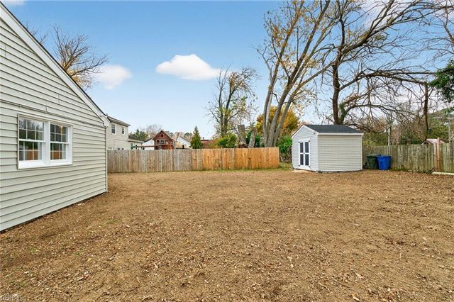 814 Tulip DR, Newport News, VA 23608