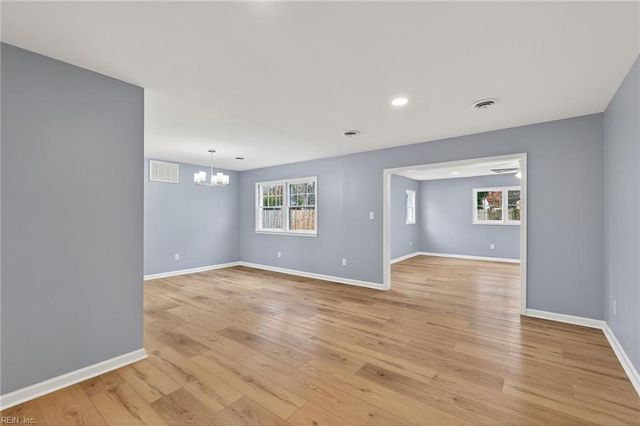 814 Tulip DR, Newport News, VA 23608