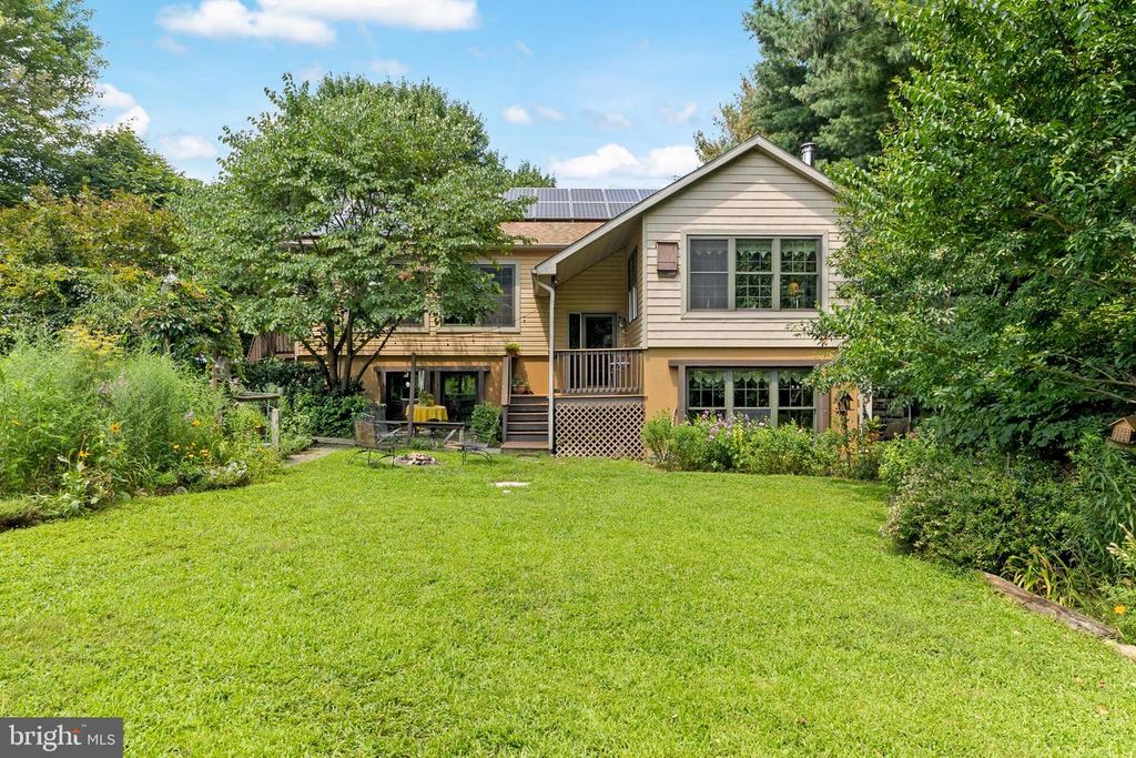 517 ROBINSON RD, Carneys Point, NJ 08069