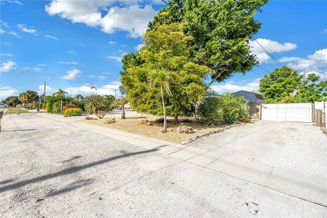 308 53RD STREET W, Bradenton, FL 34209