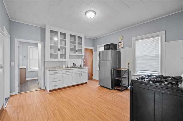 61 Robin Street, Providence, RI 02908