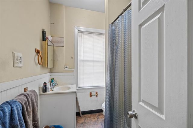 61 Robin Street, Providence, RI 02908