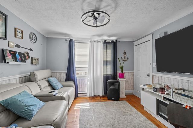 61 Robin Street, Providence, RI 02908