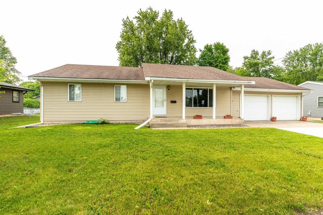 1318 E Fir Avenue, Fergus Falls, MN 56537