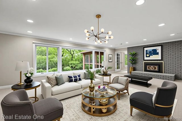 4757 Hardwoods Drive, West Bloomfield Charter Township, MI 48323