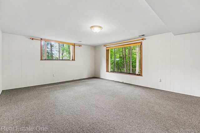 4757 Hardwoods Drive, West Bloomfield Charter Township, MI 48323