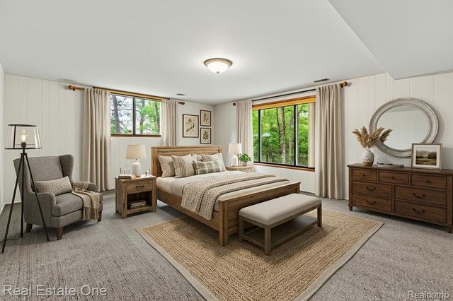 4757 Hardwoods Drive, West Bloomfield Charter Township, MI 48323