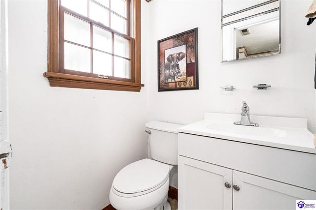 703 Iroquois Ave, Louisville, KY 40214