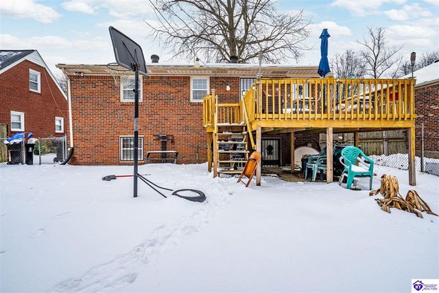 703 Iroquois Ave, Louisville, KY 40214