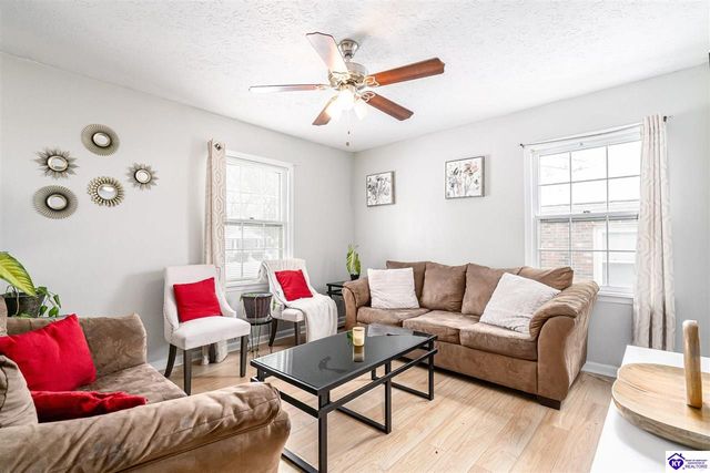 703 Iroquois Ave, Louisville, KY 40214