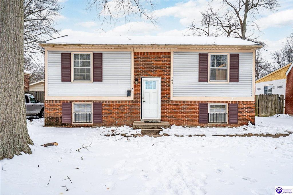 703 Iroquois Ave, Louisville, KY 40214