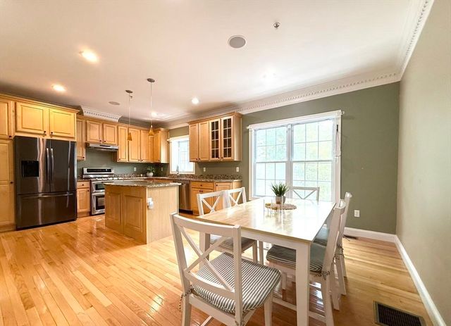 139 Prospect St 1, Acton, MA 01720