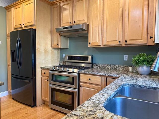 139 Prospect St 1, Acton, MA 01720