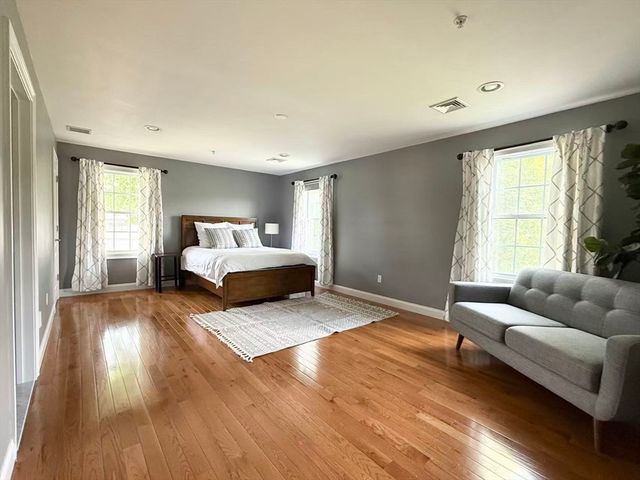 139 Prospect St 1, Acton, MA 01720