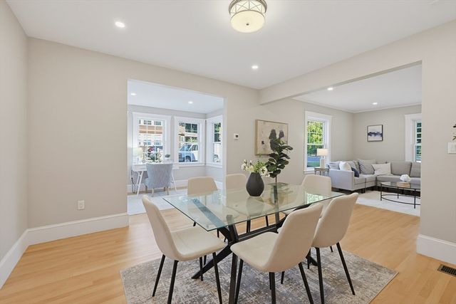 163 Prospect St 163, Wakefield, MA 01880