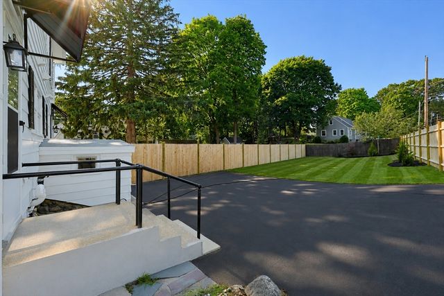 163 Prospect St 163, Wakefield, MA 01880