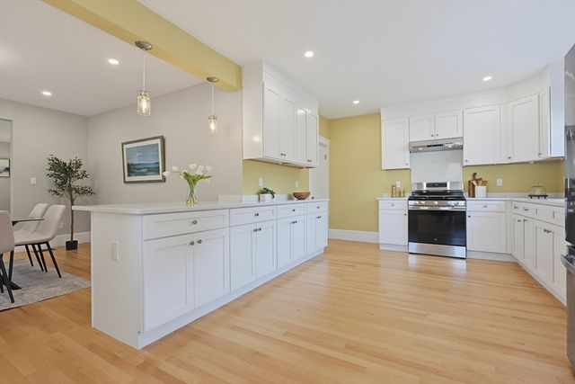 163 Prospect St 163, Wakefield, MA 01880