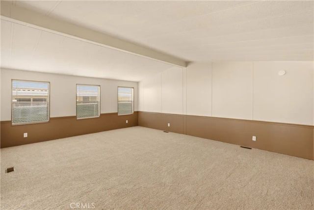 1030 E Avenue South Spc 77, Palmdale, CA 93550
