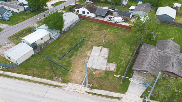 11902 Crosby Lynchburg Road, Crosby, TX 77532
