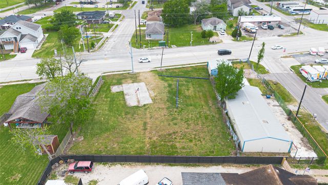 11902 Crosby Lynchburg Road, Crosby, TX 77532