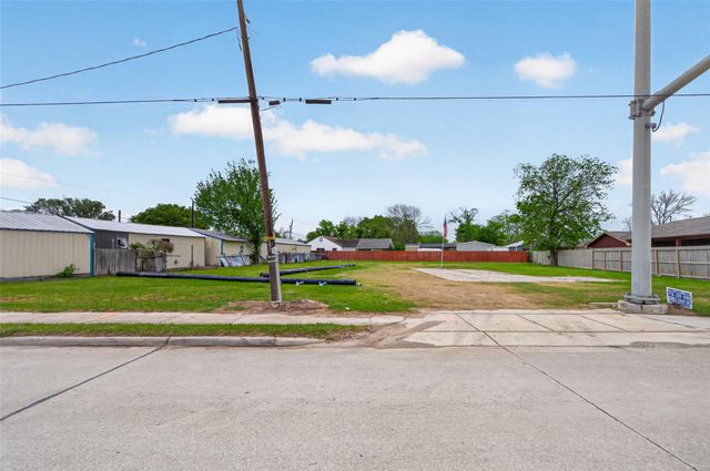 11902 Crosby Lynchburg Road, Crosby, TX 77532
