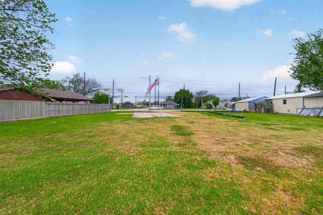 11902 Crosby Lynchburg Road, Crosby, TX 77532