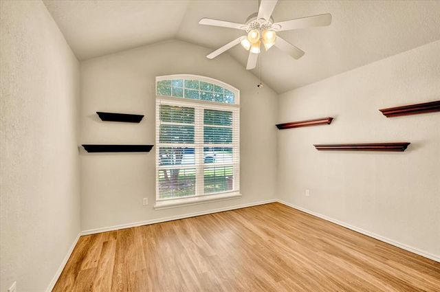 2813 E Lake Drive, Norman, OK 73071