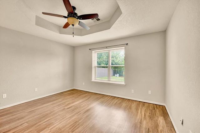 2813 E Lake Drive, Norman, OK 73071