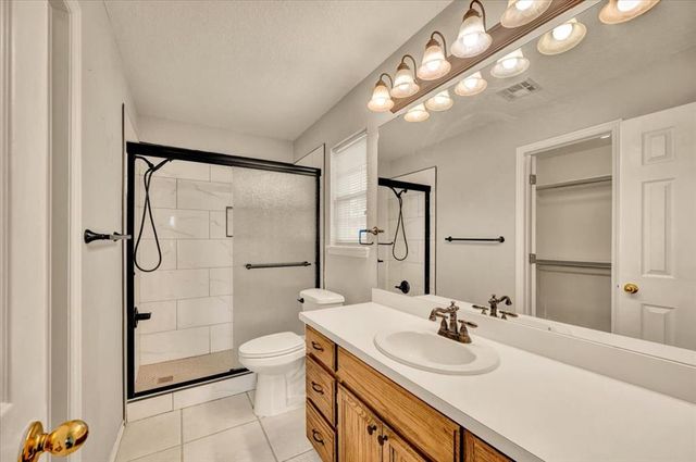 2813 E Lake Drive, Norman, OK 73071