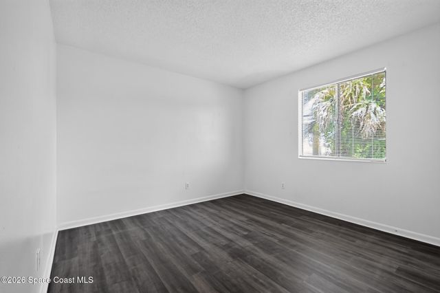 451 Mercury Avenue SE 201, Palm Bay, FL 32909
