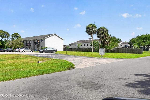 451 Mercury Avenue SE 201, Palm Bay, FL 32909