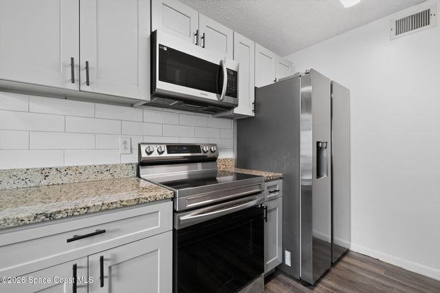 451 Mercury Avenue SE 201, Palm Bay, FL 32909
