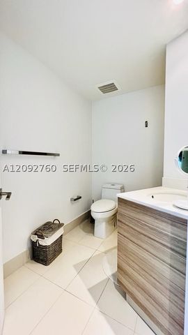 121 NE 34th St 2001, Miami, FL 33137