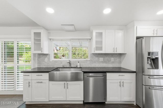 6058 Hedgewall Drive, Westlake Village, CA 91362