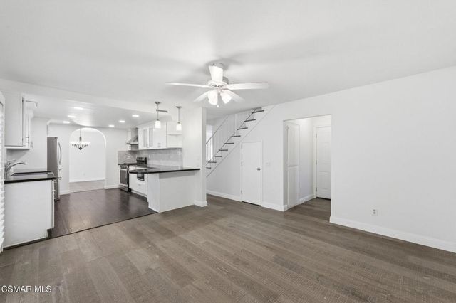 6058 Hedgewall Drive, Westlake Village, CA 91362