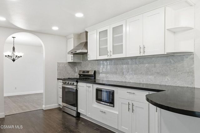 6058 Hedgewall Drive, Westlake Village, CA 91362