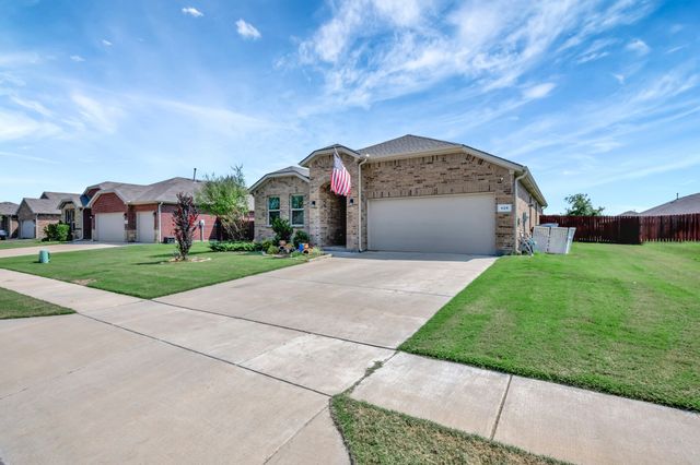 428 Helm Lane, Azle, TX 76020