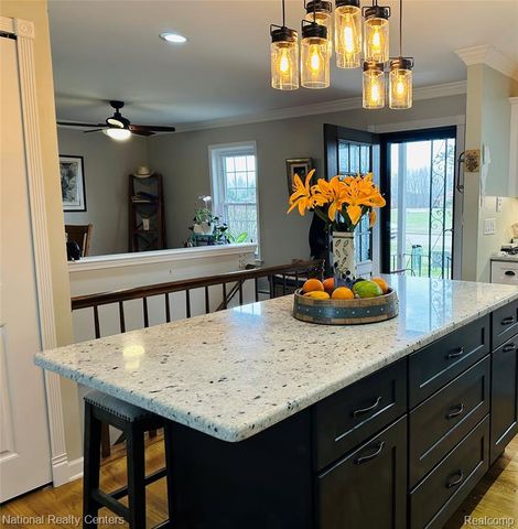 12047 Shenandoah Drive 2, South Lyon, MI 48178