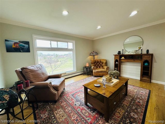 12047 Shenandoah Drive 2, South Lyon, MI 48178